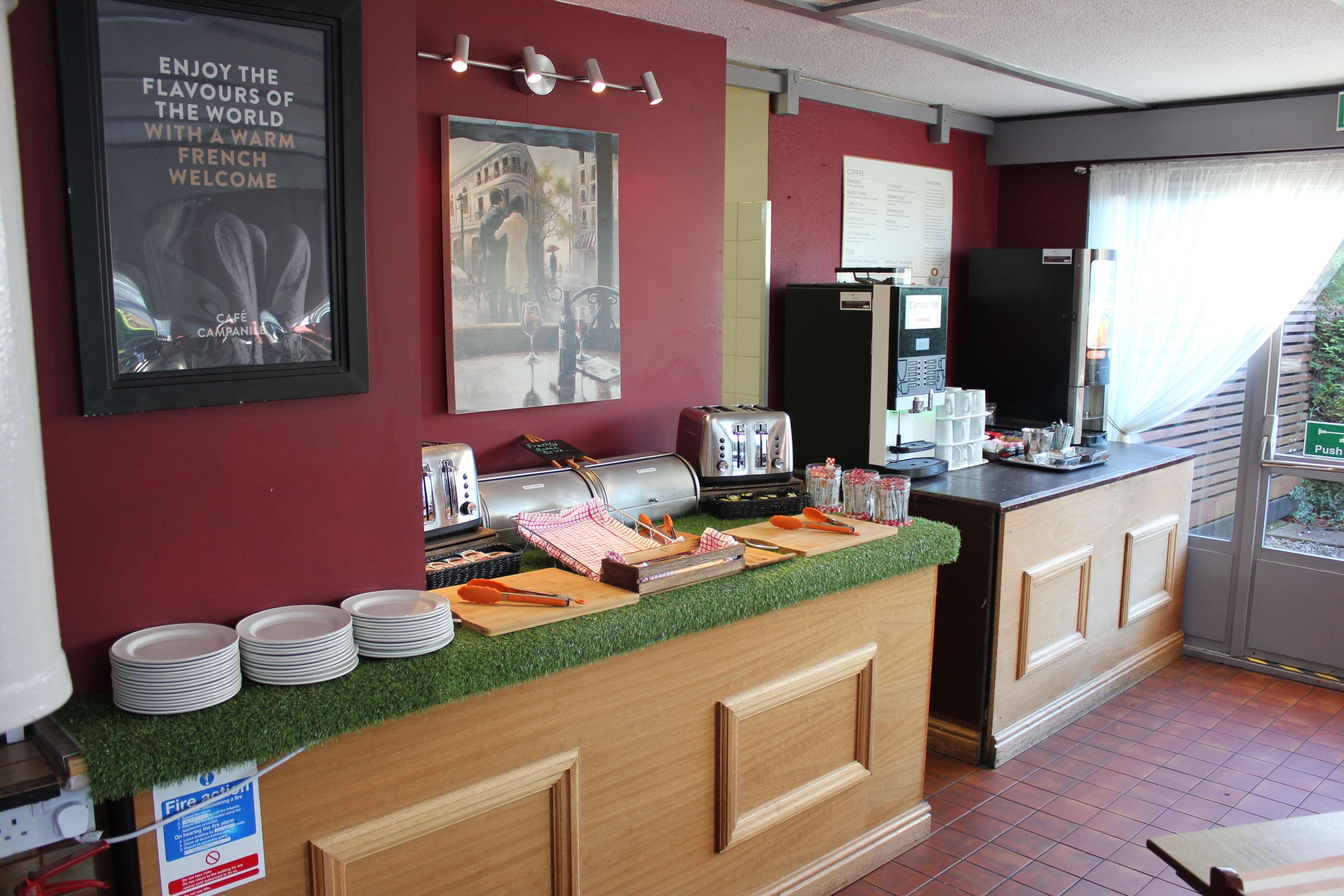 Campanile Hotel Doncaster Buitenkant foto