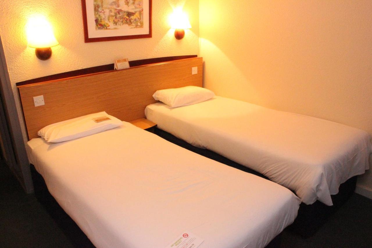 Campanile Hotel Doncaster Buitenkant foto