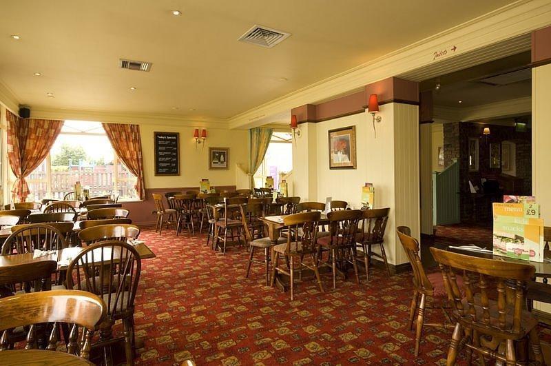 Campanile Hotel Doncaster Buitenkant foto
